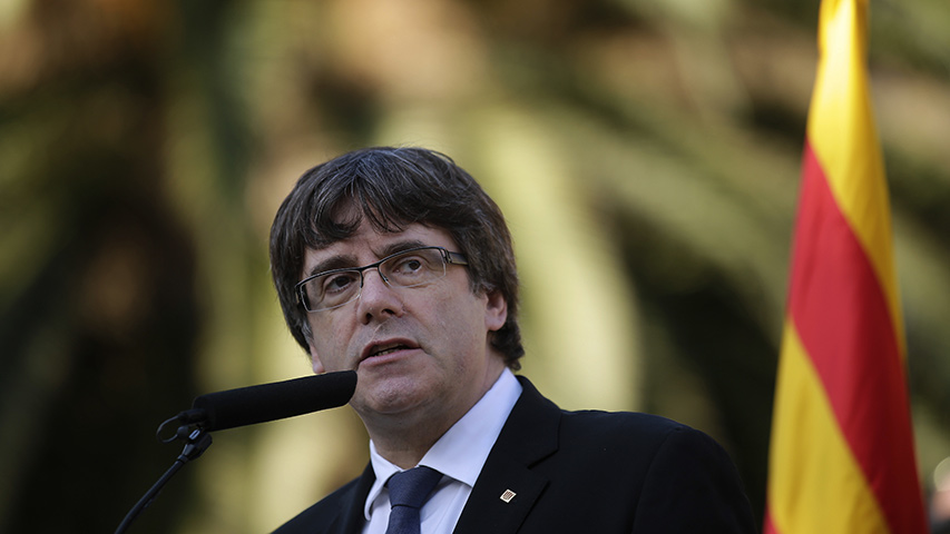 Puigdemont anunció comparecencia para posible adelanto electoral en Cataluña