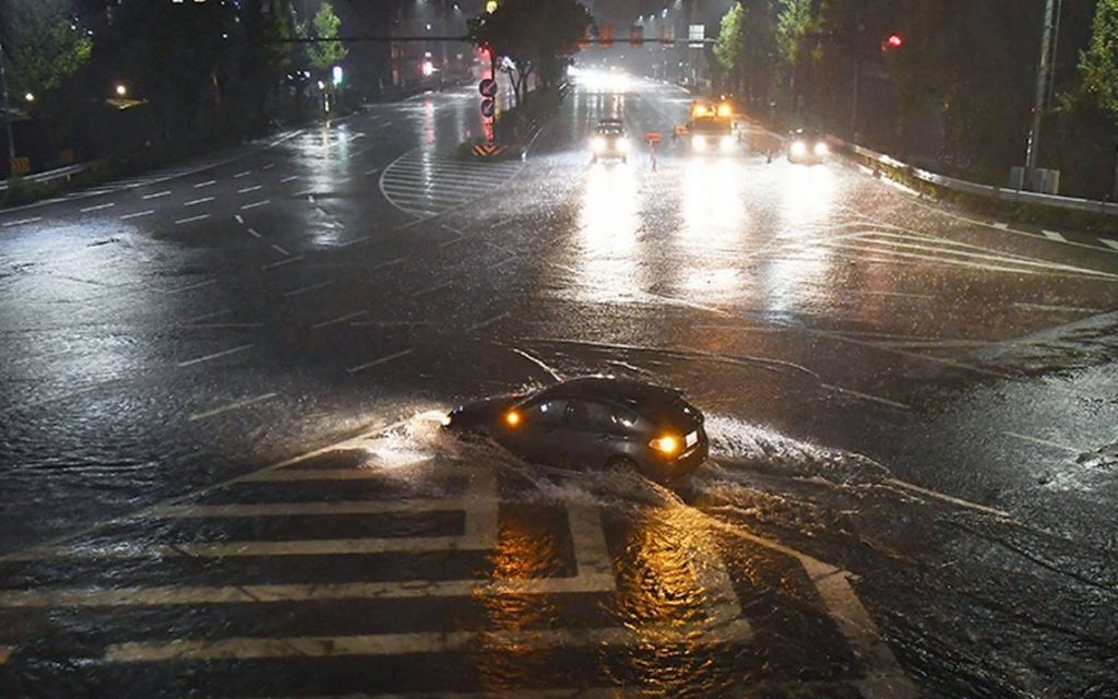 Tifón Lan ha causado al menos cinco muertes en Japón