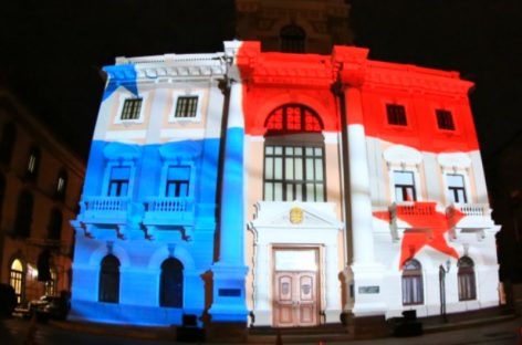 Con la iluminación del Palacio Municipal comienzan hoy las festividades patrias
