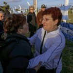 Familiares de los 44 submarinistas perdidos entre la espera y la angustia