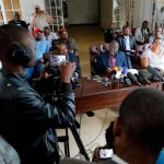 Oposición de Zimbabue dispuesta a entrar en Gobierno de transición