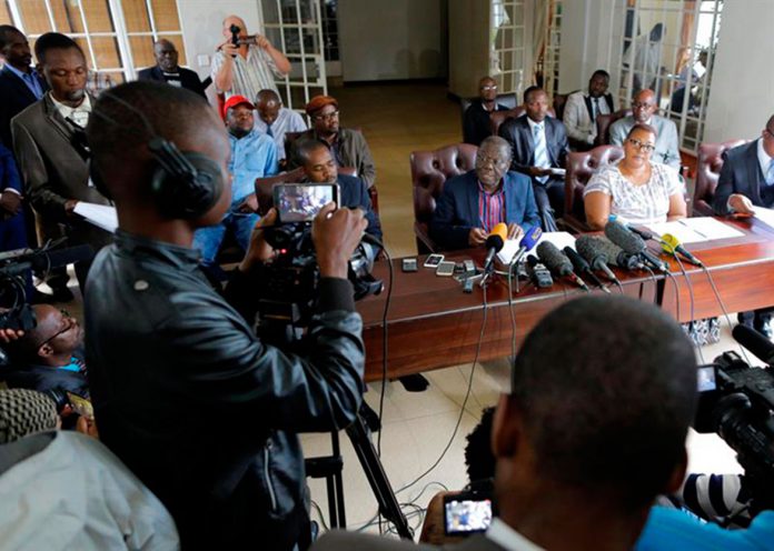 Oposición de Zimbabue dispuesta a entrar en Gobierno de transición