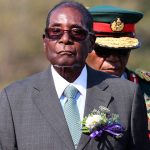 Mugabe presidió un acto en su primera aparición pública tras el golpe