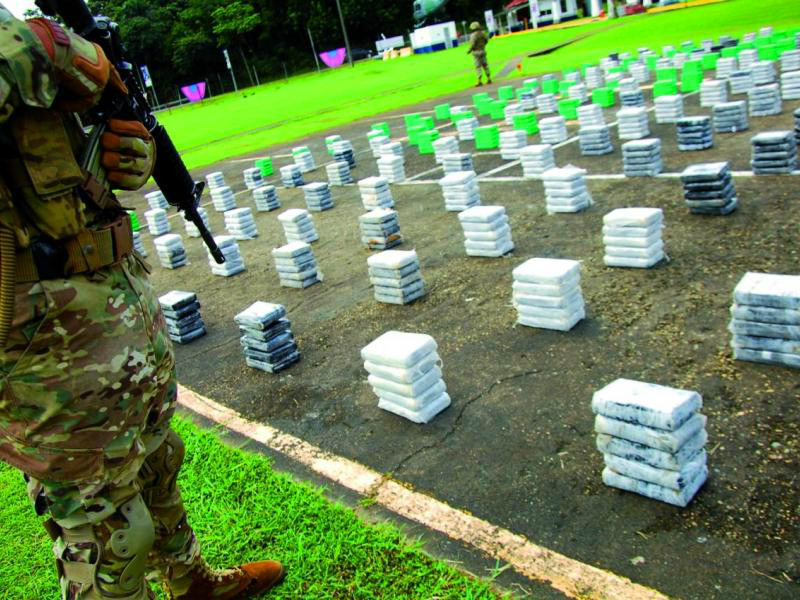 Decomisaron casi 900 paquetes de drogas en San Miguelito