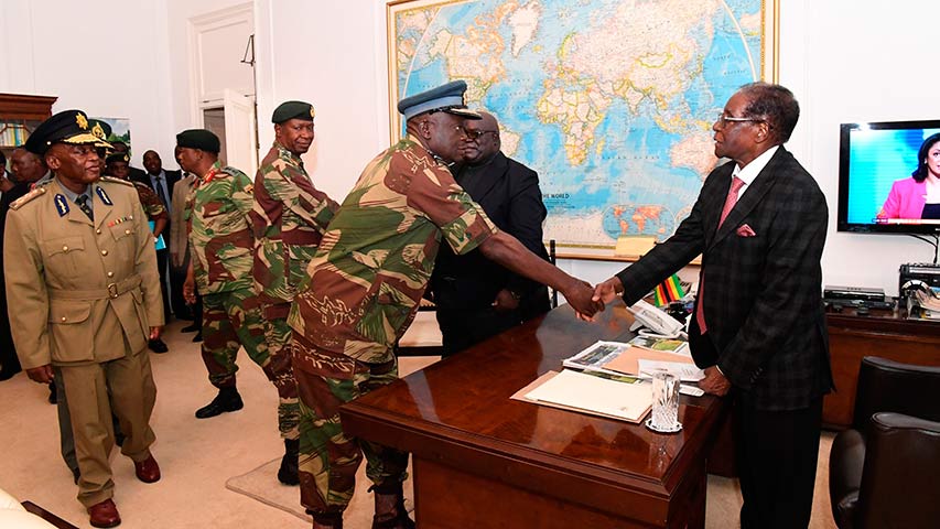 Mnangagwa regresará a Zimbabue y se reunirá con Mugabe