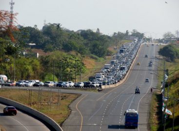 Más de 34 mil vehículos se han movilizado al interior del país