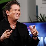Carlos Vives: “Me veo en actitud de papá con Maluma”