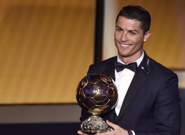 ¡Cristiano Ronaldo recibió su quinto Balón de Oro!