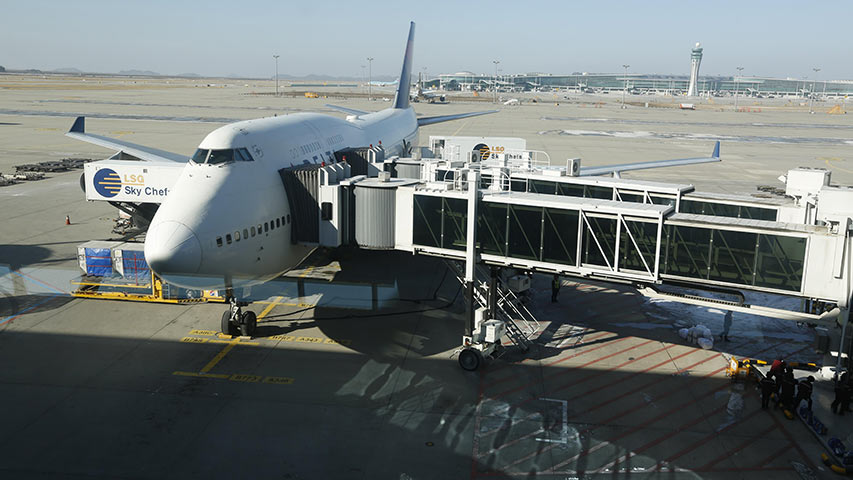 Avión regresa a Los Ángeles a mitad de vuelo por tener un pasajero equivocado