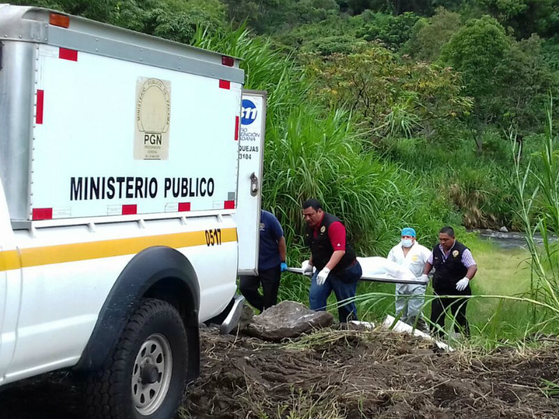 sendero Los Quetzales