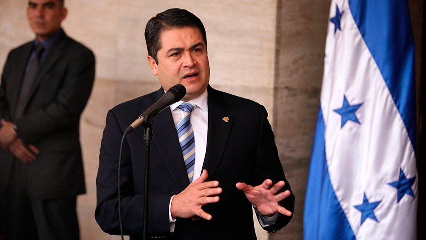 Presidente de Honduras afirma no tener problema en recontar votos