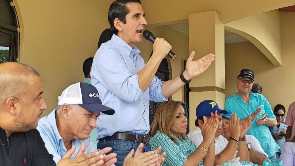 Roux: «Presidente Varela pareciera estar en campaña y no gobernando»