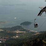 Cientos de turistas bloqueados por una avería en un teleférico en Malasia