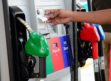 Precio de la gasolina disminuirá desde este viernes