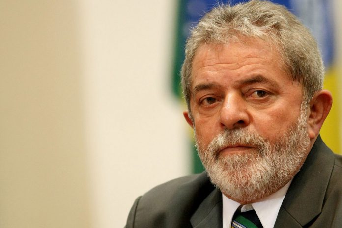 Defensa de Lula presentó recurso contra la condena a 12 años de prisión