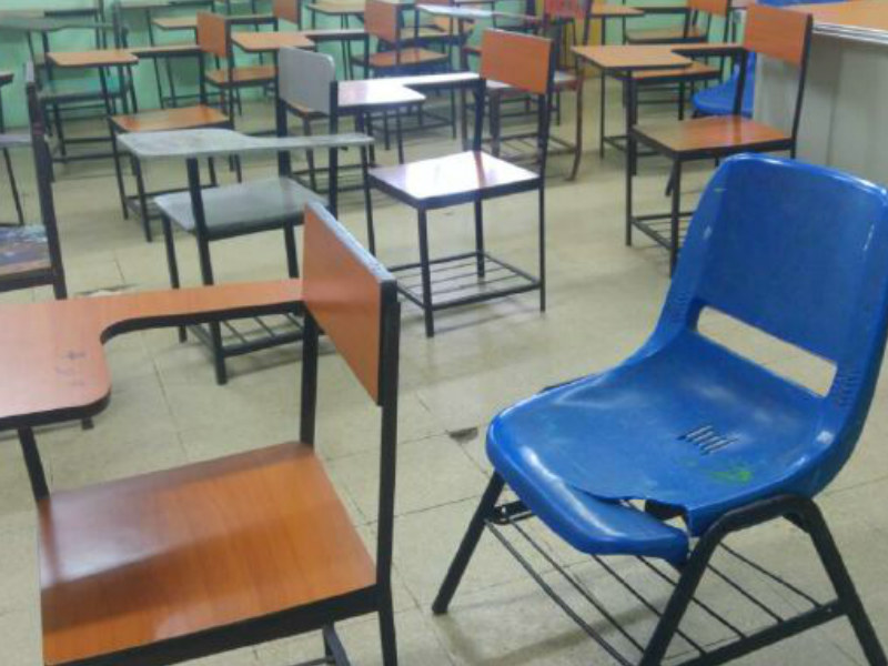 mal estado de escuelas en Bocas del Toro