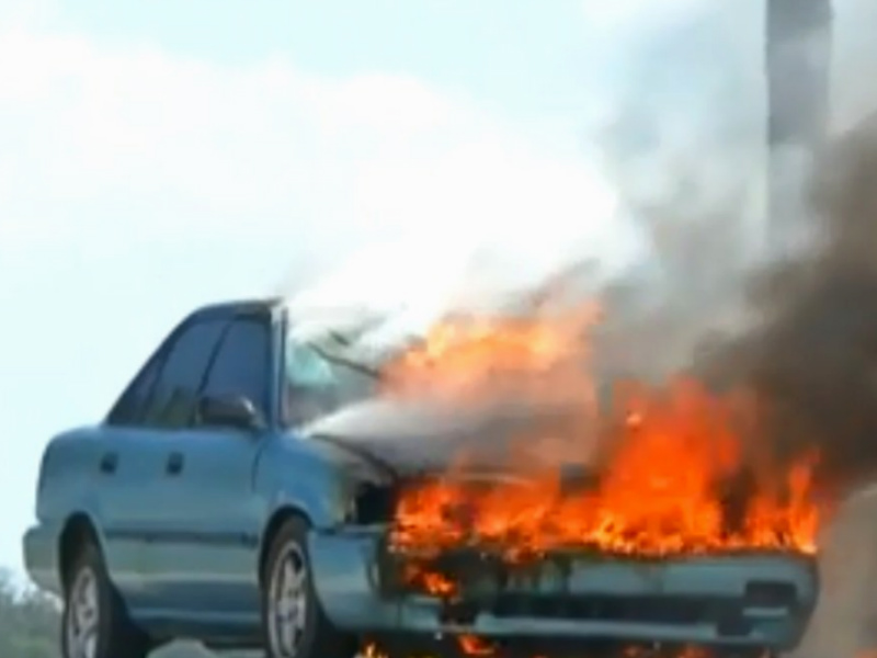 autos incendiados