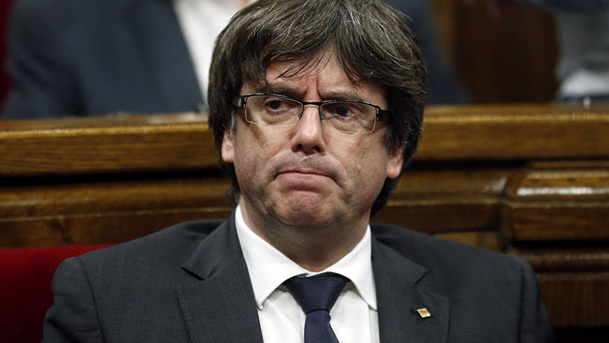 Puigdemont pidió unidad y asumió que su encierro puede alargarse