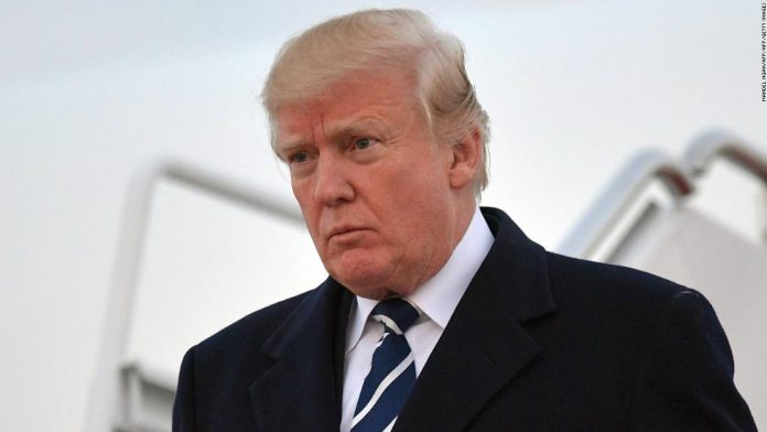 Trump discutió con el Pentágono la posibilidad de financiar el muro fronterizo