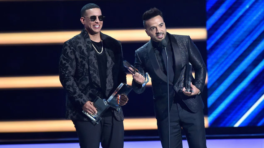 “Despacito” se coronó en los premios Billboard latinos