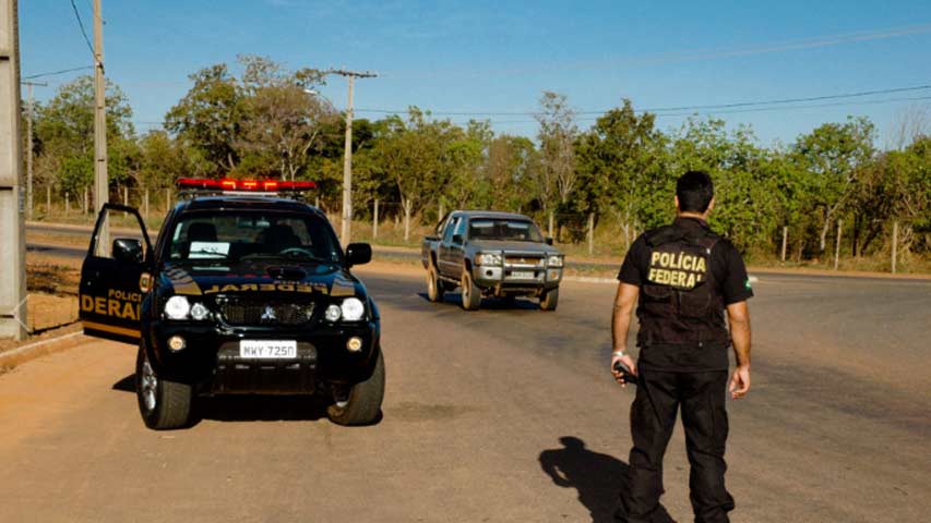 Policía brasileña emitió 53 órdenes de detención contra grupo de blanqueo de divisas