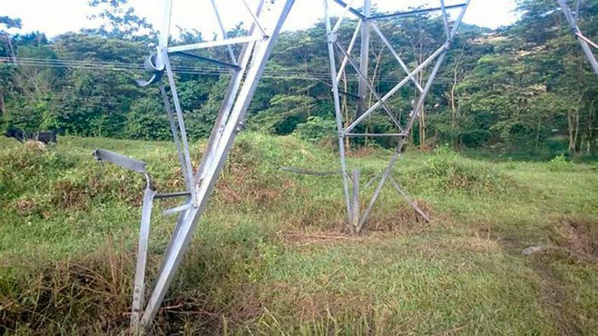 Un atentado contra torre deja sin energía a unas 270.000 personas en Colombia