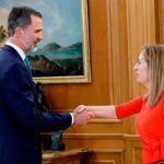 Felipe VI firma nombramiento de Sánchez como presidente del Gobierno español