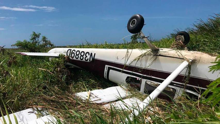Avioneta se accidentó al norte de Puerto Rico y dejó dos personas heridas