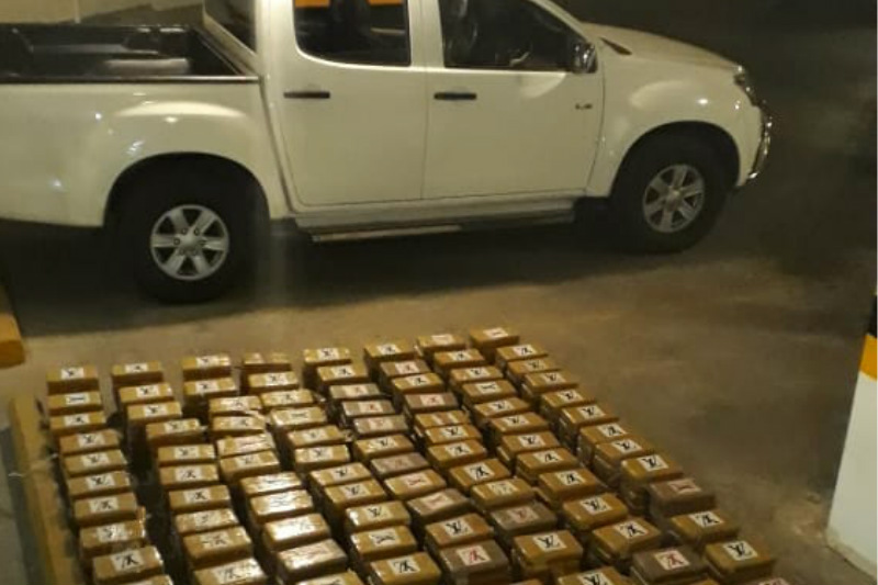 Decomisaron más de 600 paquetes de cocaína en edificio de Bella Vista
