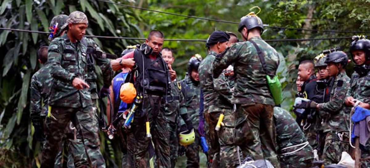 Falleció buzo rescatista de los niños en la cueva de Tailandia