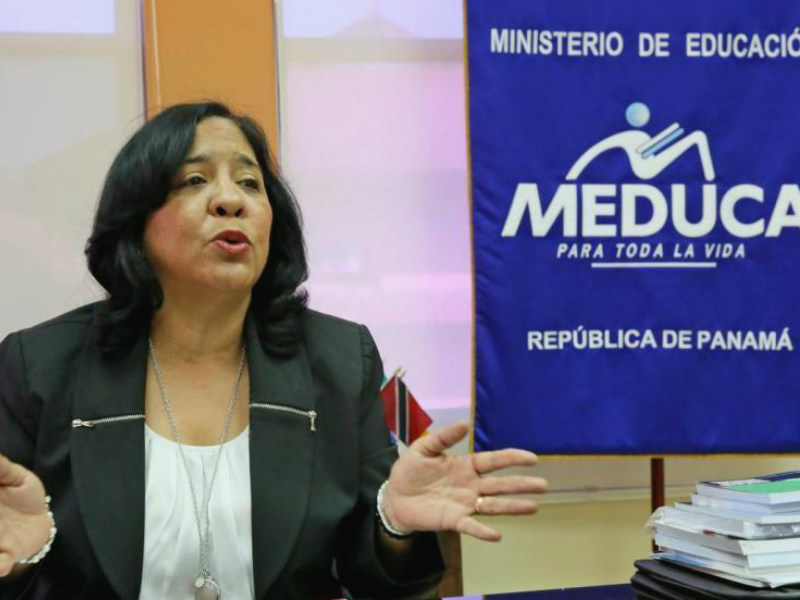 ministra de Educación