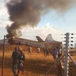 Al menos un muerto y 19 heridos al estrellarse una avioneta en Sudáfrica