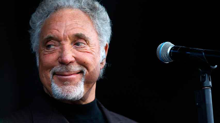 Tom Jones canceló dos conciertos por una infección bacteriana
