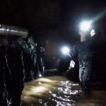 Marina tailandesa confirmó rescate de los 13 jóvenes atrapados en cueva