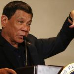 Duterte firma ley que amplía la autonomía de región musulmana en acto oficial