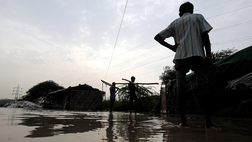 Muertos por lluvias en el norte de la India aumentaron a 150