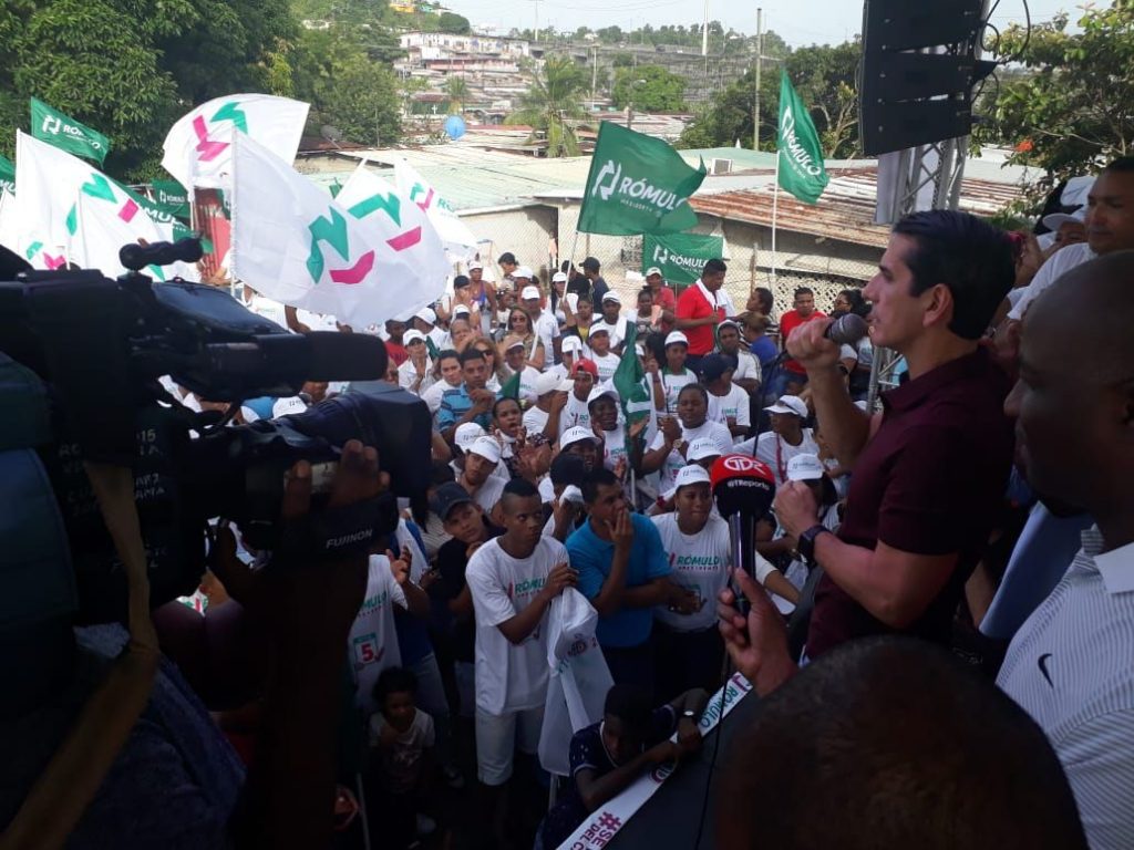 Masivo respaldo en San Miguelito para Rómulo Roux y la campaña por el nuevo cambio