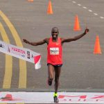 Kipkemboi ganó el maratón de Buenos Aires y estableció nueva marca