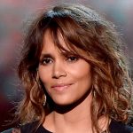 Halle Berry debutará como directora con una cinta sobre artes marciales