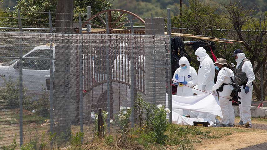 Investigan en México contenedor abandonado con unos 100 cadáveres del Forense