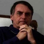 Bolsonaro insiste en la corrupción de Lula para atacar a Haddad