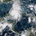 Michael se convirtió en huracán cerca de Cuba rumbo a Florida