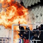 UEFA inició procedimiento disciplinarios por el caos previo al AEK-Ajax