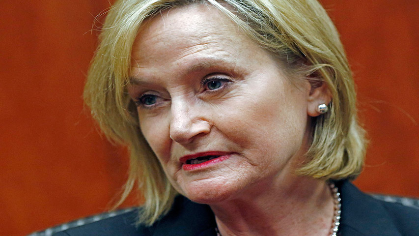 Senadora de Estados Unidos pidió perdón por comentarios racista