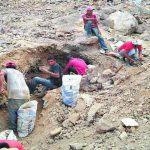 Mueren tres personas soterradas en mina artesanal en Honduras