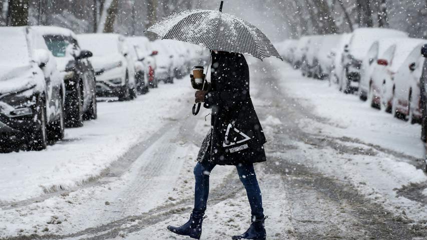Tormenta de nieve en EEUU dejó cinco fallecidos en las carreteras