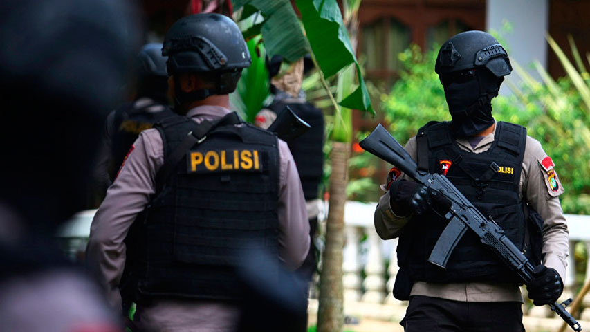 Indonesia investiga asesinato de 31 obreros