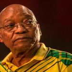 Expresidente sudafricano Zuma debe pagar defensa en caso de corrupción