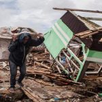 Indonesia en alerta por actividad del volcán que causó tsunami