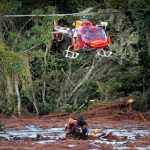300 hombres retoman búsqueda de víctimas en Brasil